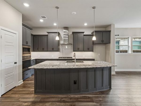 4717 Beaver Creek Drive, Arlington, TX 76005