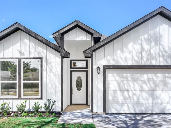 525 NW 17th Street, Grand Prairie, TX 75050