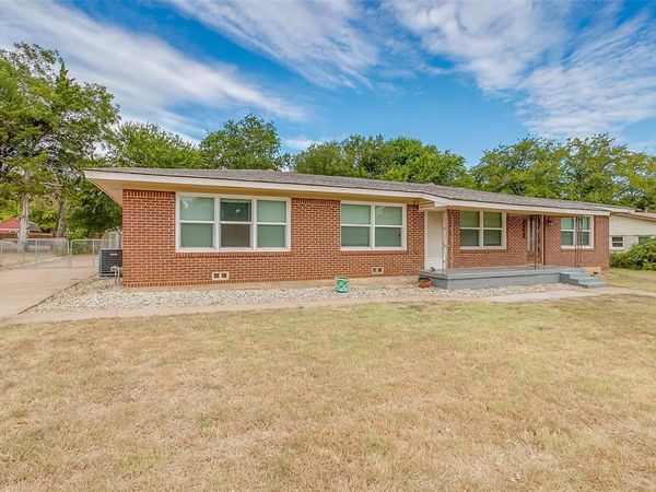 1208 Warden Street, Benbrook, TX 76126