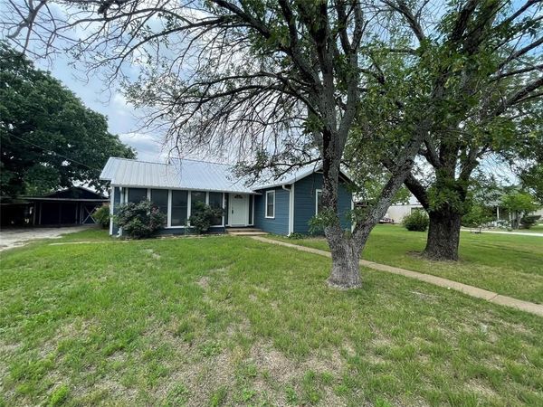 612 N Main Street , Graford, TX 76449