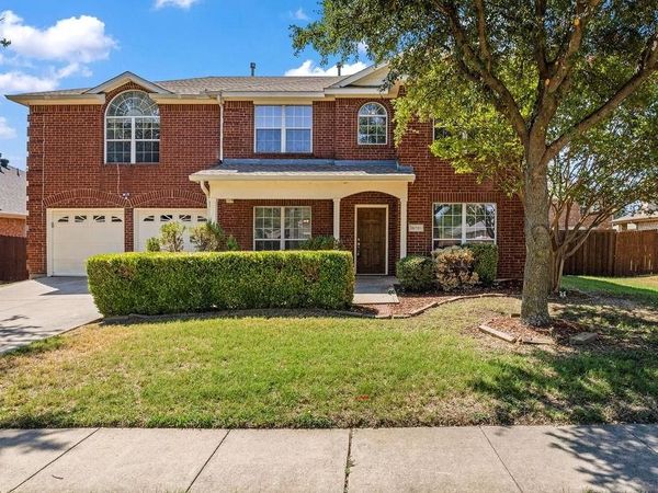 15701 Wyoming Drive , Frisco, TX 75035