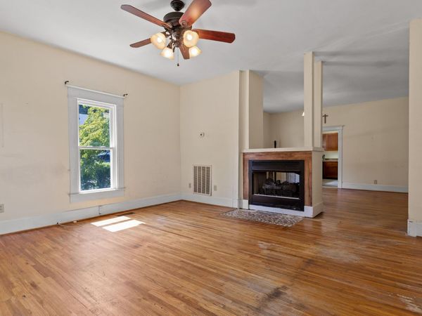 706 Holly Avenue, South Pittsburg, TN 37380