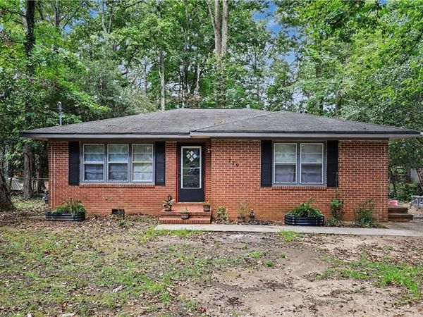 719 Sherwood Drive, Griffin, GA 30224