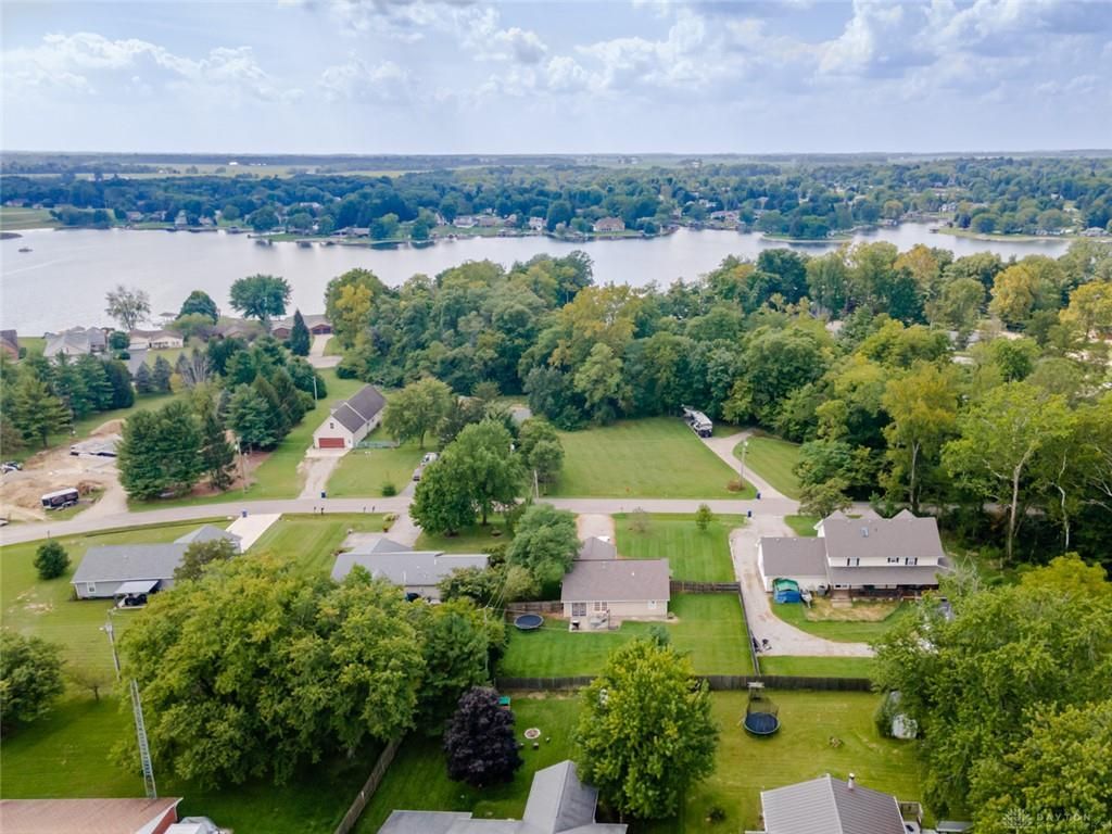 826 Lakengren Drive, Eaton, OH 45320