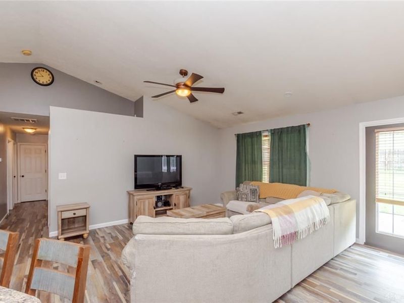 826 Lakengren Drive, Eaton, OH 45320 Photo 13