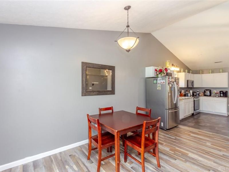826 Lakengren Drive, Eaton, OH 45320 Photo 5