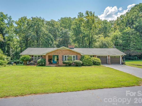 15 Meadowlark Drive , Tryon, NC 28782