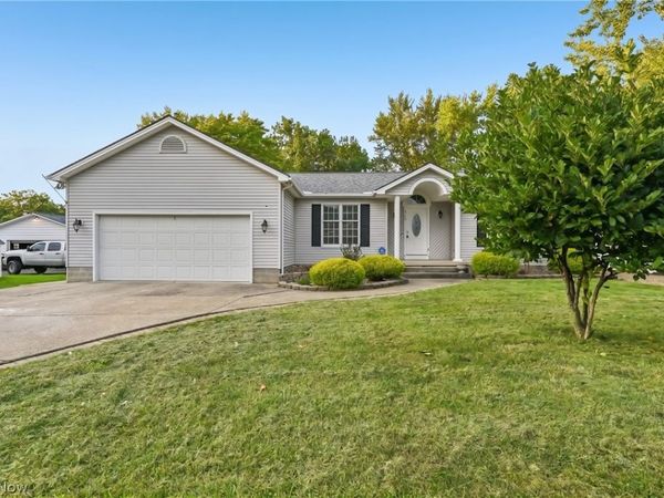 2145 Overland Avenue NE, Warren, OH 44483