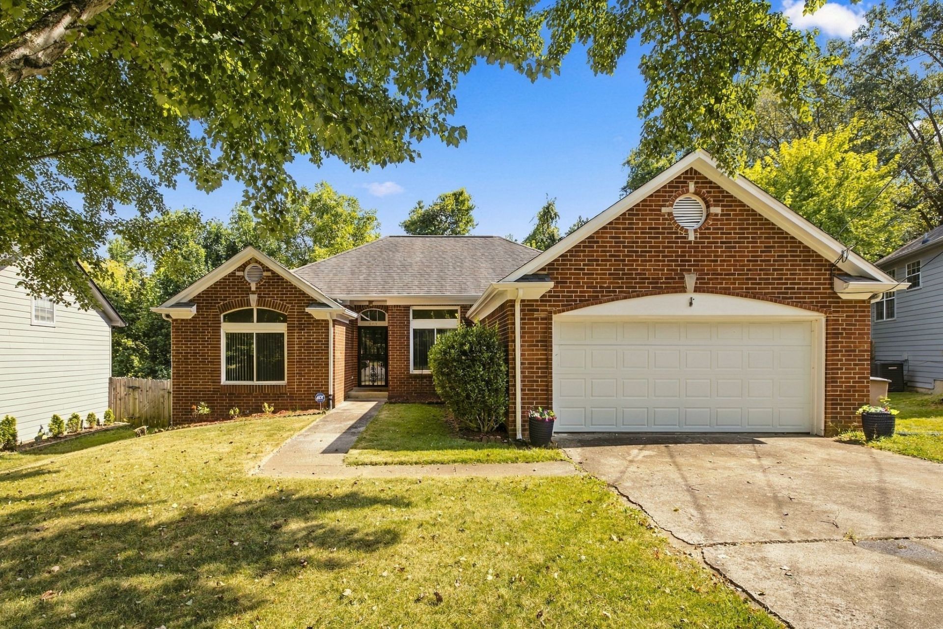 408 Black Mountain Dr, Antioch, TN 37013 Main Photo
