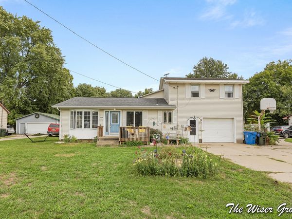 3694 Center Street, Ravenna, MI 49451