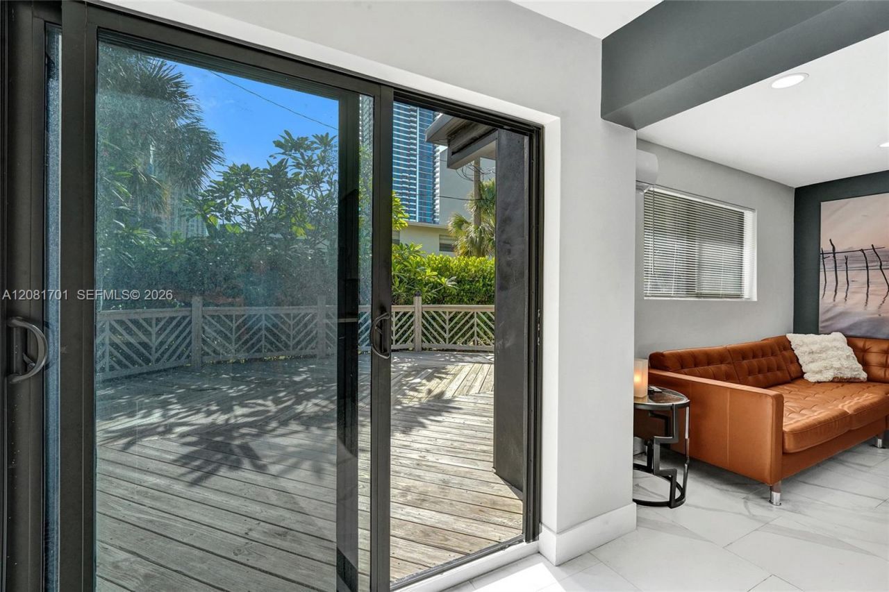 436 SW 4th Ave, Fort Lauderdale, FL 33315 Photo
