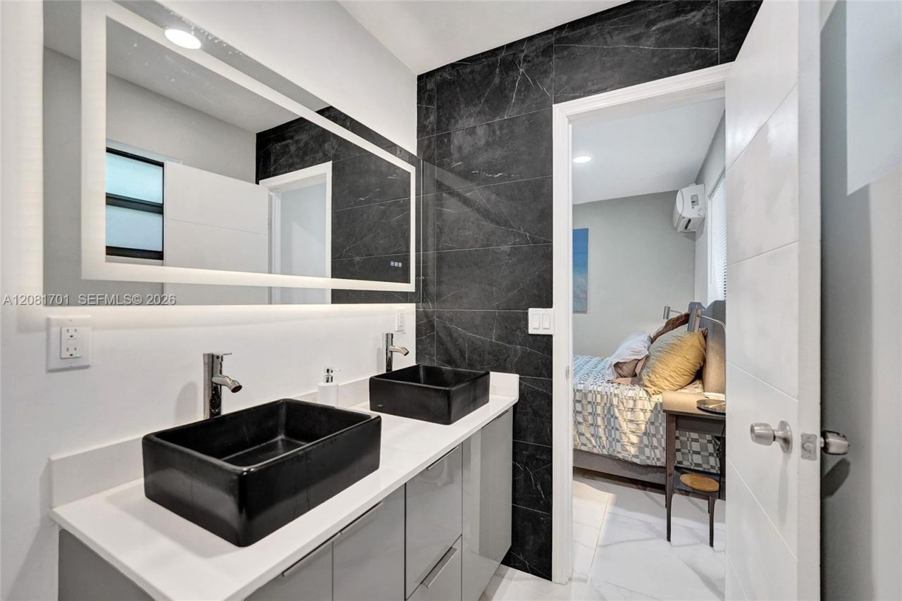 436 SW 4th Ave, Fort Lauderdale, FL 33315 Photo