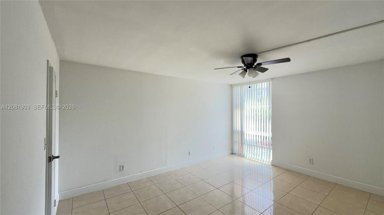 210 172nd St , Unit 428, Sunny Isles Beach, FL 33160 Photo