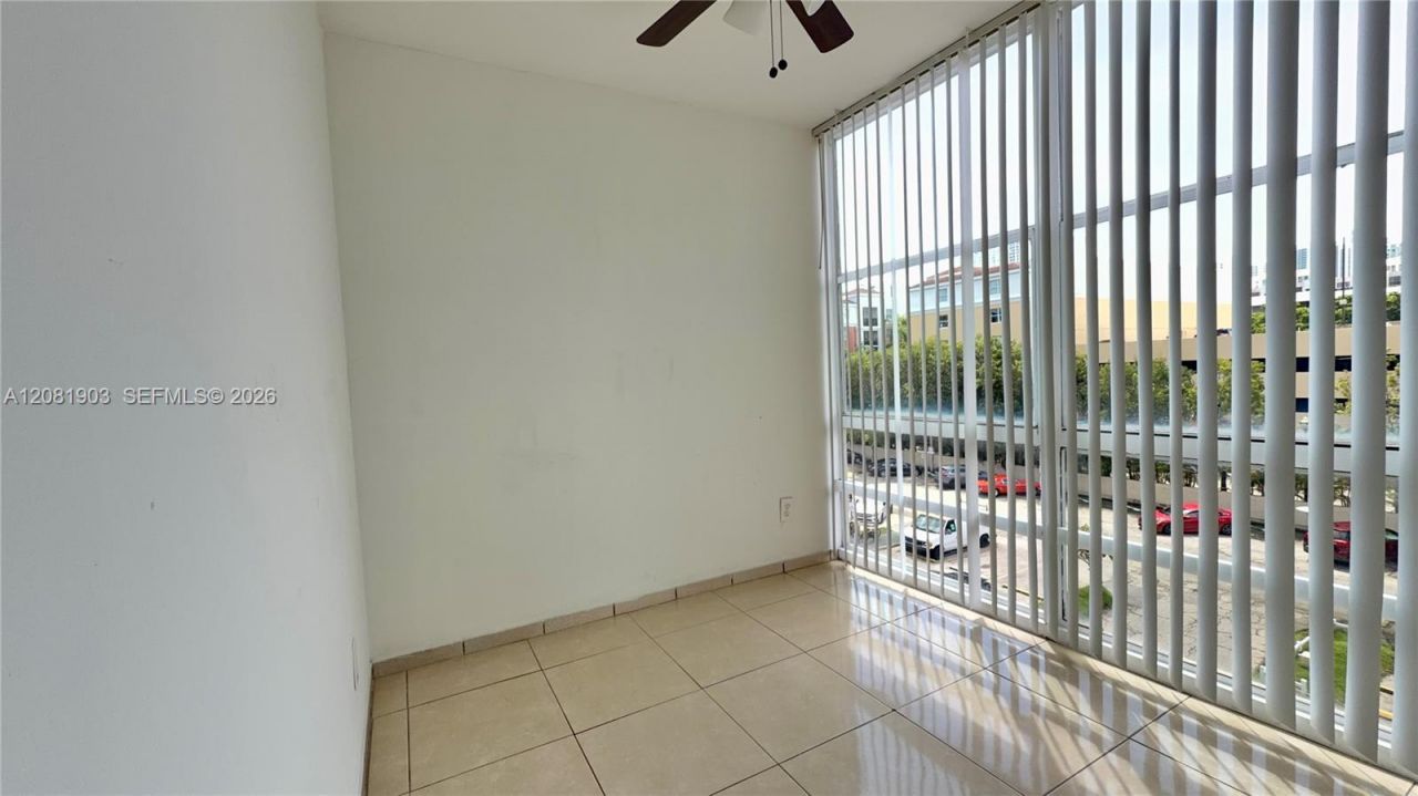 210 172nd St , Unit 428, Sunny Isles Beach, FL 33160 Photo