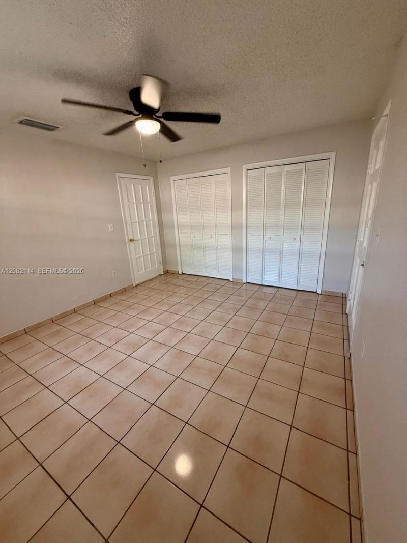 2433 SW 11th St , Miami, FL 33135 Photo