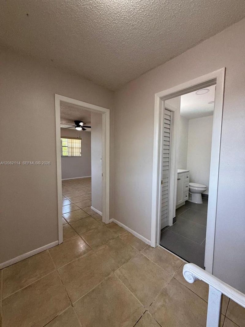 2433 SW 11th St , Miami, FL 33135 Photo