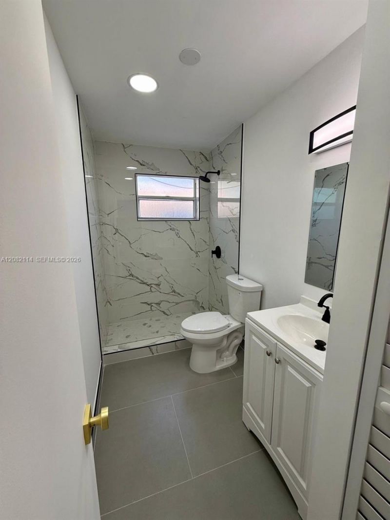 2433 SW 11th St , Miami, FL 33135 Photo
