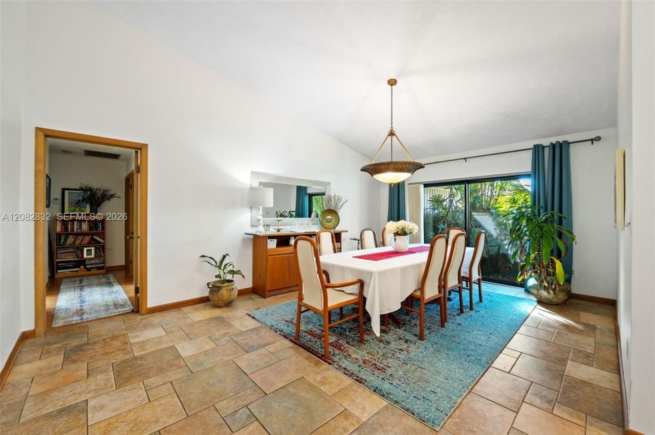 15625 SW 73rd Ct , Palmetto Bay, FL 33157 Photo