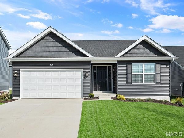 2347 Fernau Court , Florissant, MO 63031