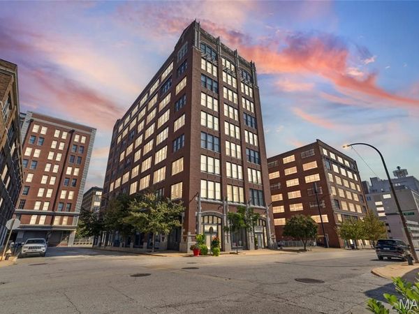 1627 Locust Street, Unit 406, St Louis, MO 63103