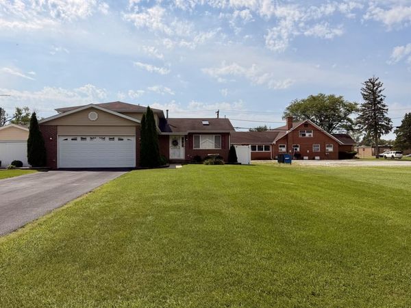 400 w 16th Street , Chicago Heights, IL 60411