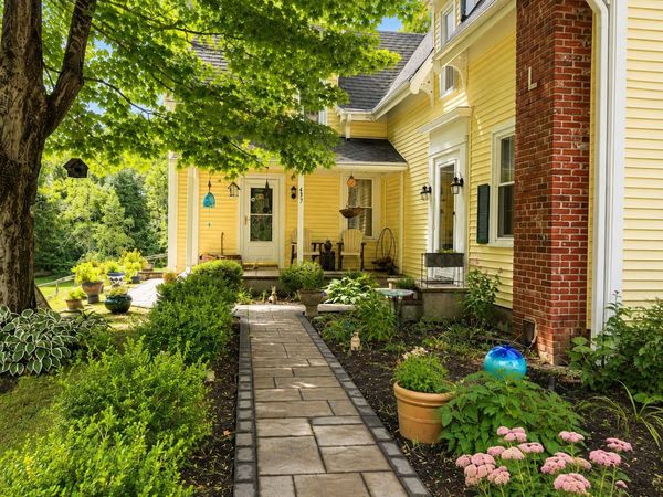 437 High St, Hanson, MA 02341