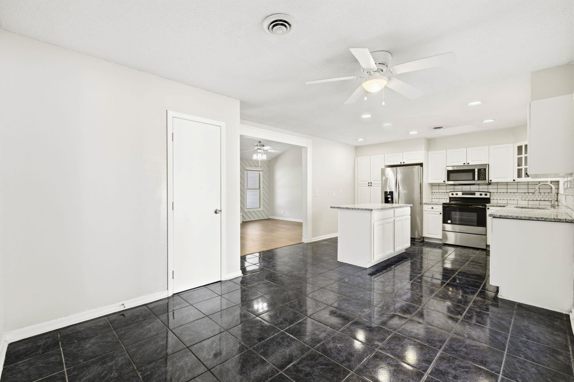 802 Plantation Dr. Photo 12