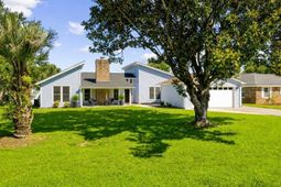 802 Plantation Dr. photo 4