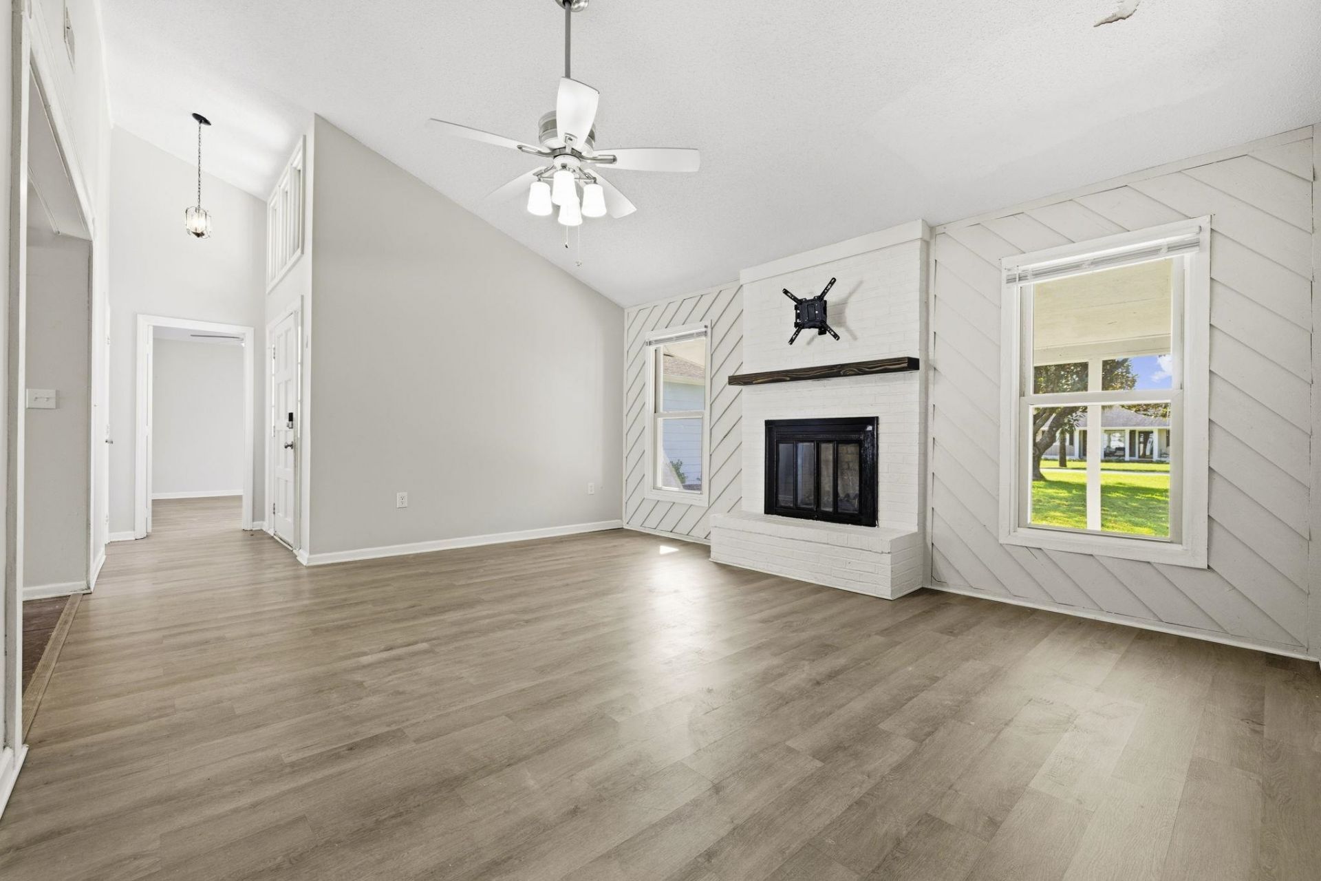 802 Plantation Dr. Photo 5