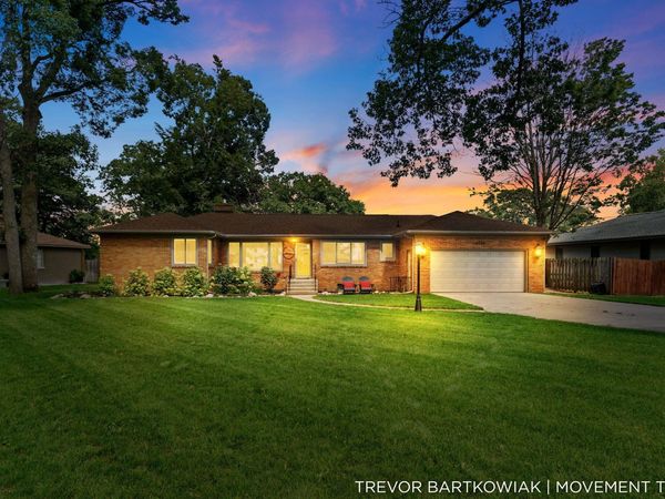 4166 Highgate Road, Norton Shores, MI 49441