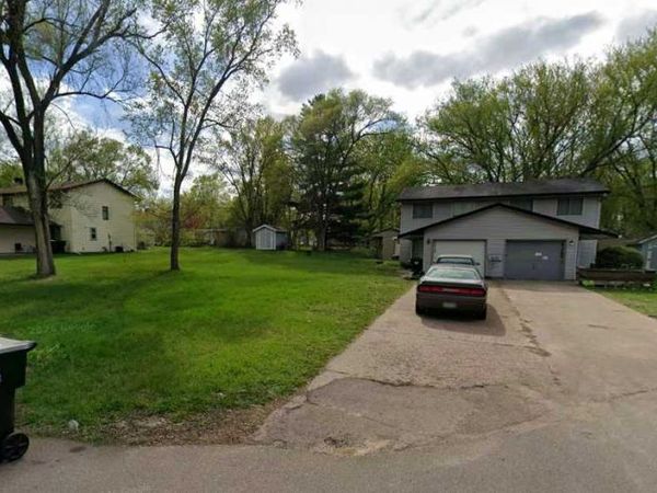 9320,22 Ryan Place, Circle Pines, MN 55014
