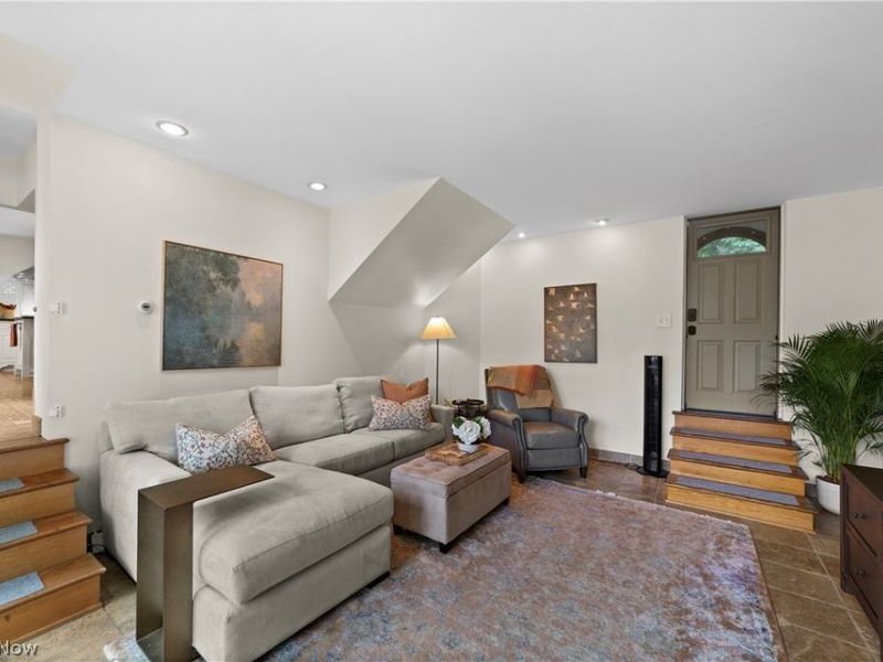 12655 Cedar Road, Cleveland Heights, OH 44106 Photo 17