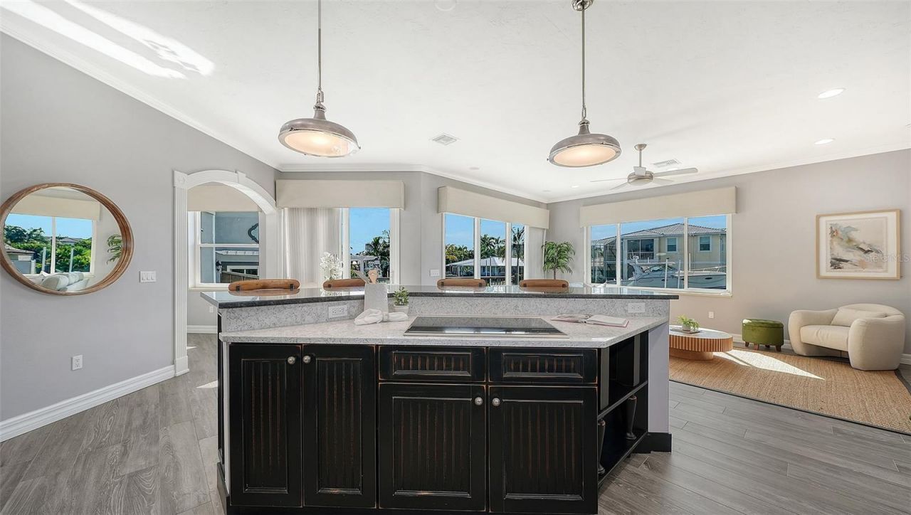 560 Chipping Lane, Longboat Key, FL 34228 Photo
