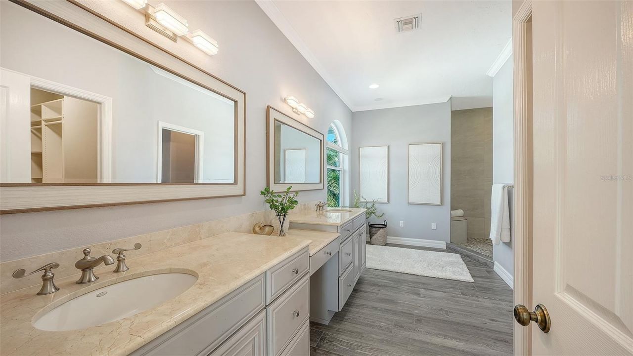560 Chipping Lane, Longboat Key, FL 34228 Photo