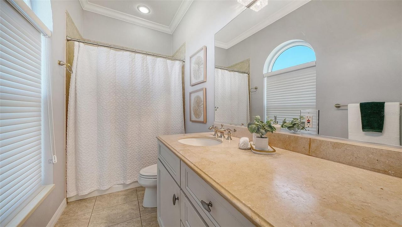 560 Chipping Lane, Longboat Key, FL 34228 Photo
