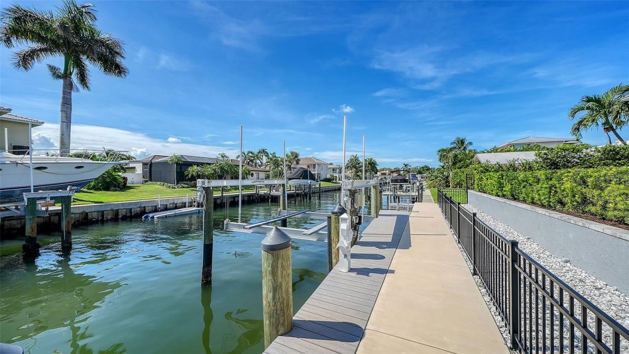 560 Chipping Lane, Longboat Key, FL 34228 Photo
