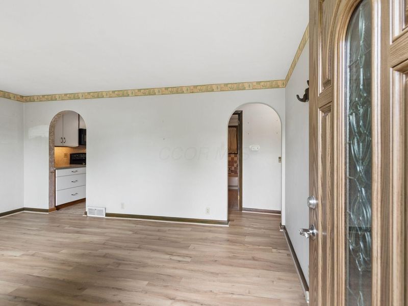 8015 Frank Avenue NW, North Canton, OH 44720 Photo 3