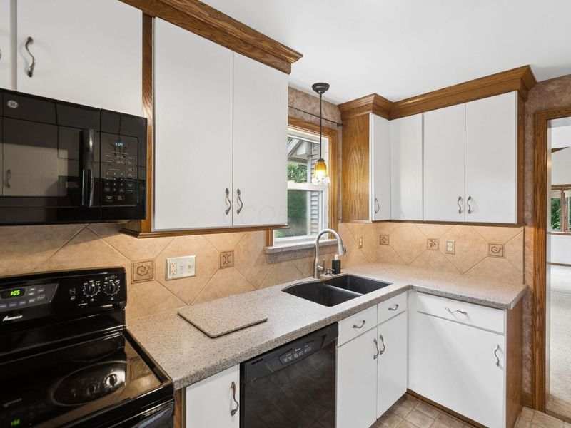 8015 Frank Avenue NW, North Canton, OH 44720 Photo 40