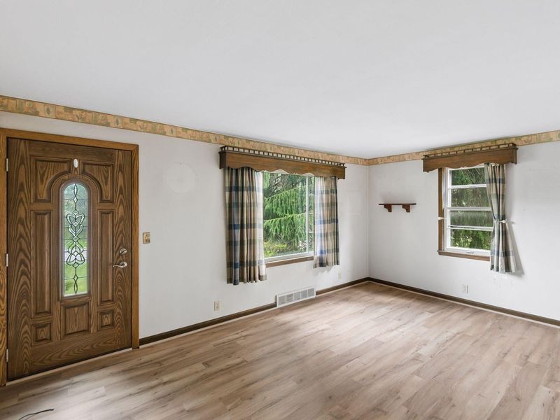 8015 Frank Avenue NW, North Canton, OH 44720 Photo 8
