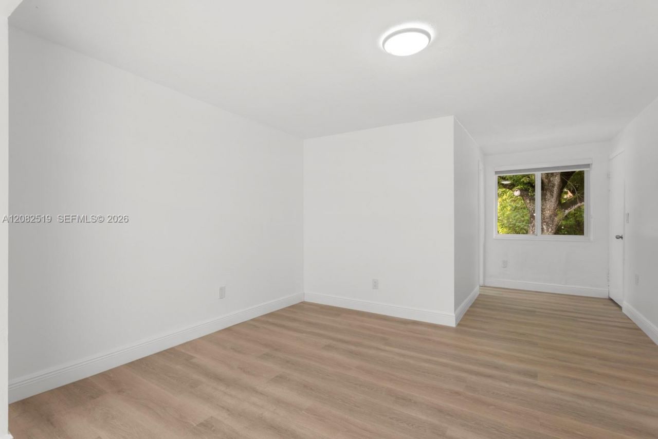 2375 SW 16 Ave , Unit # B, Miami, FL 33145 Photo