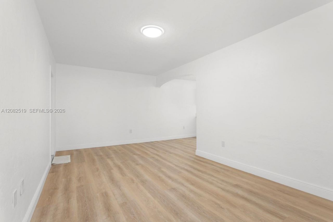 2375 SW 16 Ave , Unit # B, Miami, FL 33145 Photo