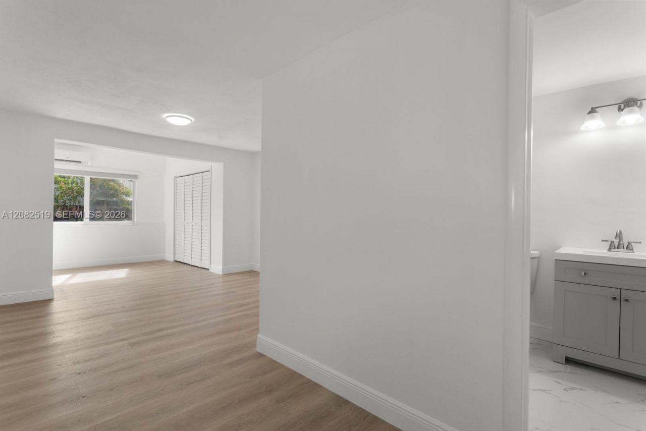 2375 SW 16 Ave , Unit # B, Miami, FL 33145 Photo