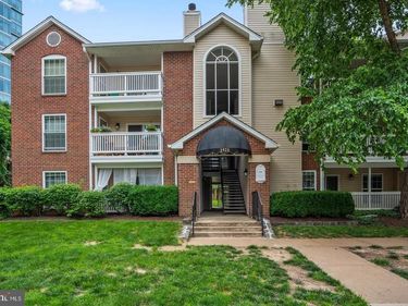 1521 LINCOLN WAY , Unit 104A, MCLEAN, VA 22102