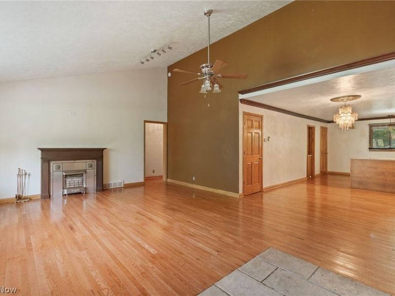 275 N Revere Road, Akron, OH 44333 Photo 4