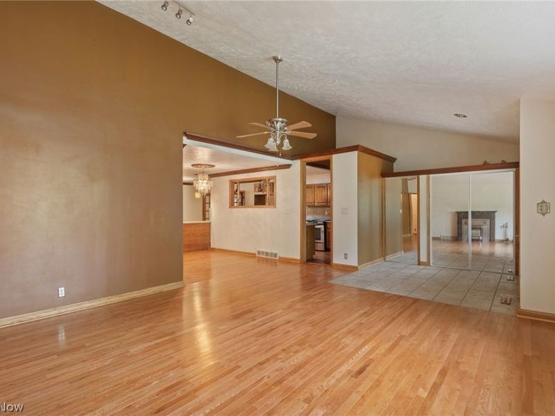 275 N Revere Road, Akron, OH 44333 Photo 6