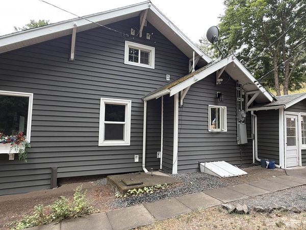 5004 Parvin Rd, Colfax, WA 99111