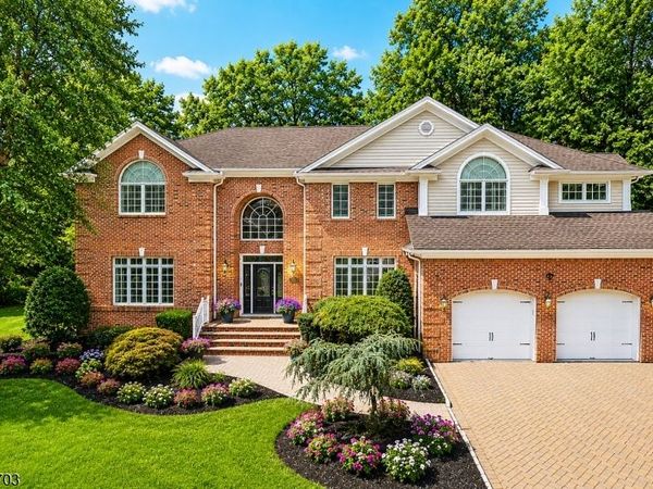 23 Rogers Ave, Berkeley Heights, NJ 07922