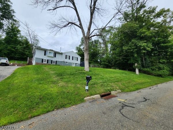 30 Locust Rd, Wantage, NJ 07461