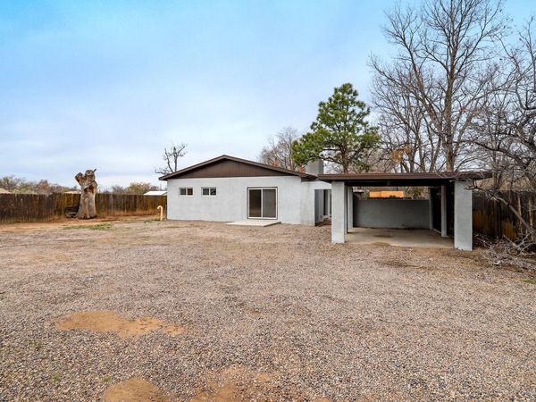 1008 Paz Del Valle Court NW, Albuquerque, NM 87114