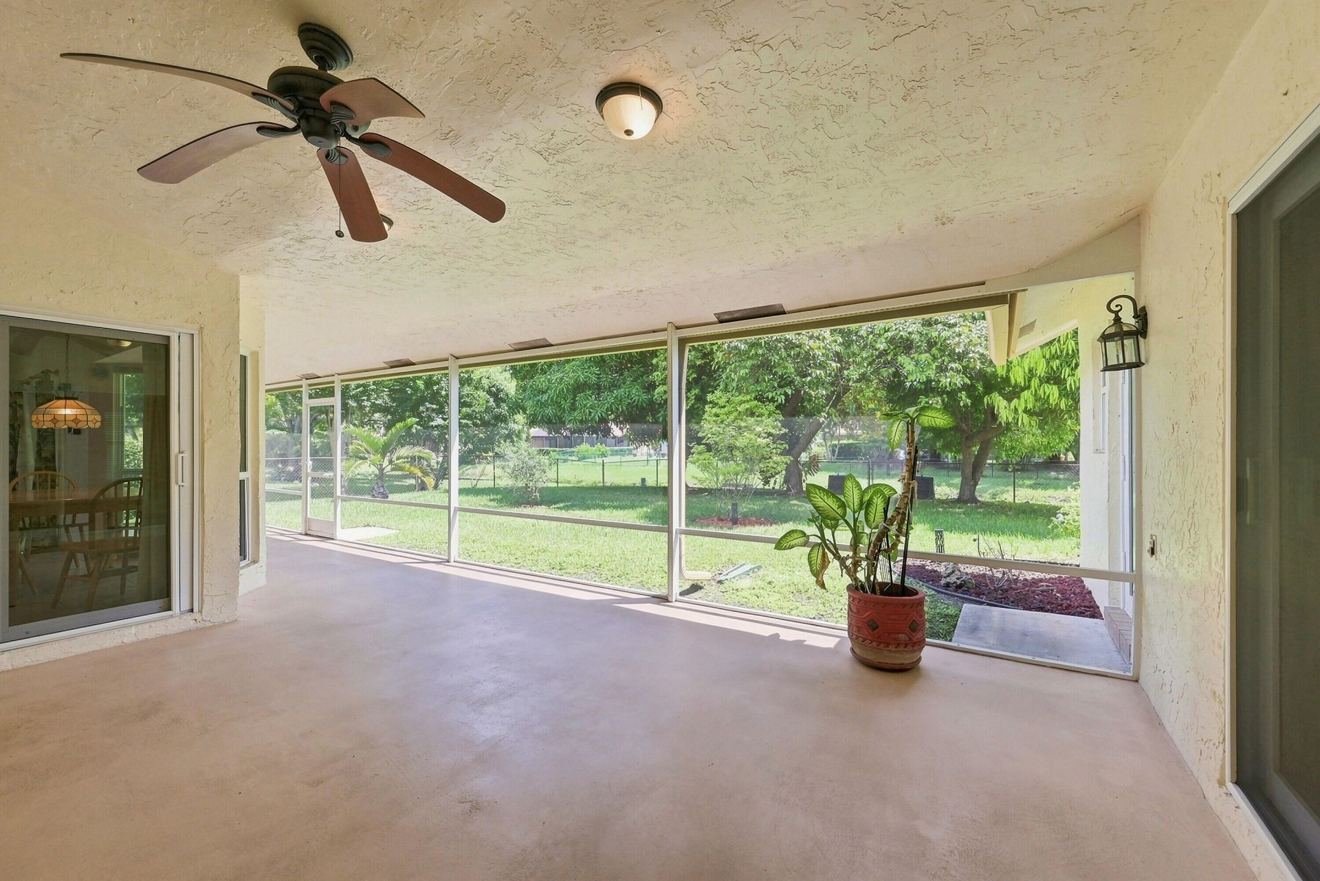 2111 NW 86th Way, Coral Springs, FL 33071 Photo